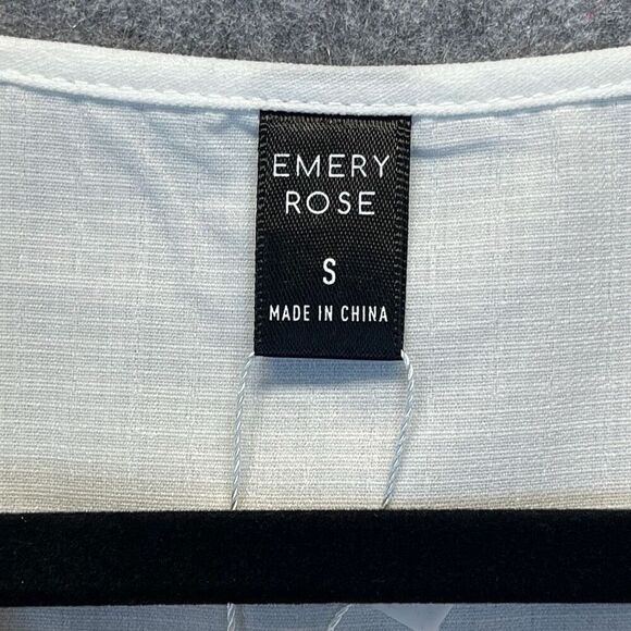 NWT Emery Rose Dress Women's Small White Floral Boho Short Sleeve A-Line V-Neck - Picture 4 of 16